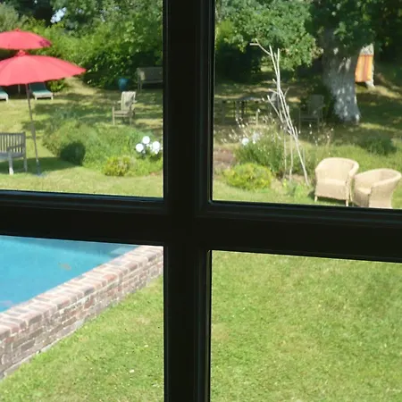 Manoir De La Boirie 住宿加早餐酒店 圣乔治德拉