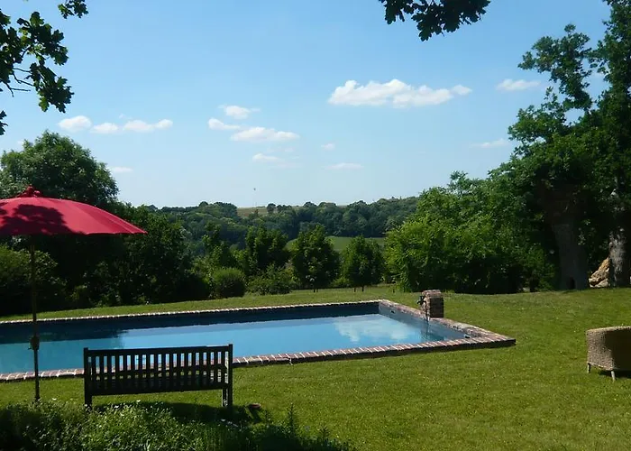 Manoir De La Boirie Bed and breakfast