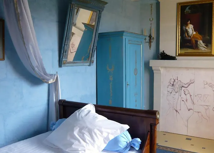 Manoir De La Boirie Bed and breakfast